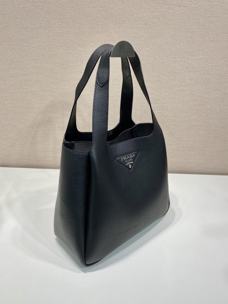 Pra*a bucket bags